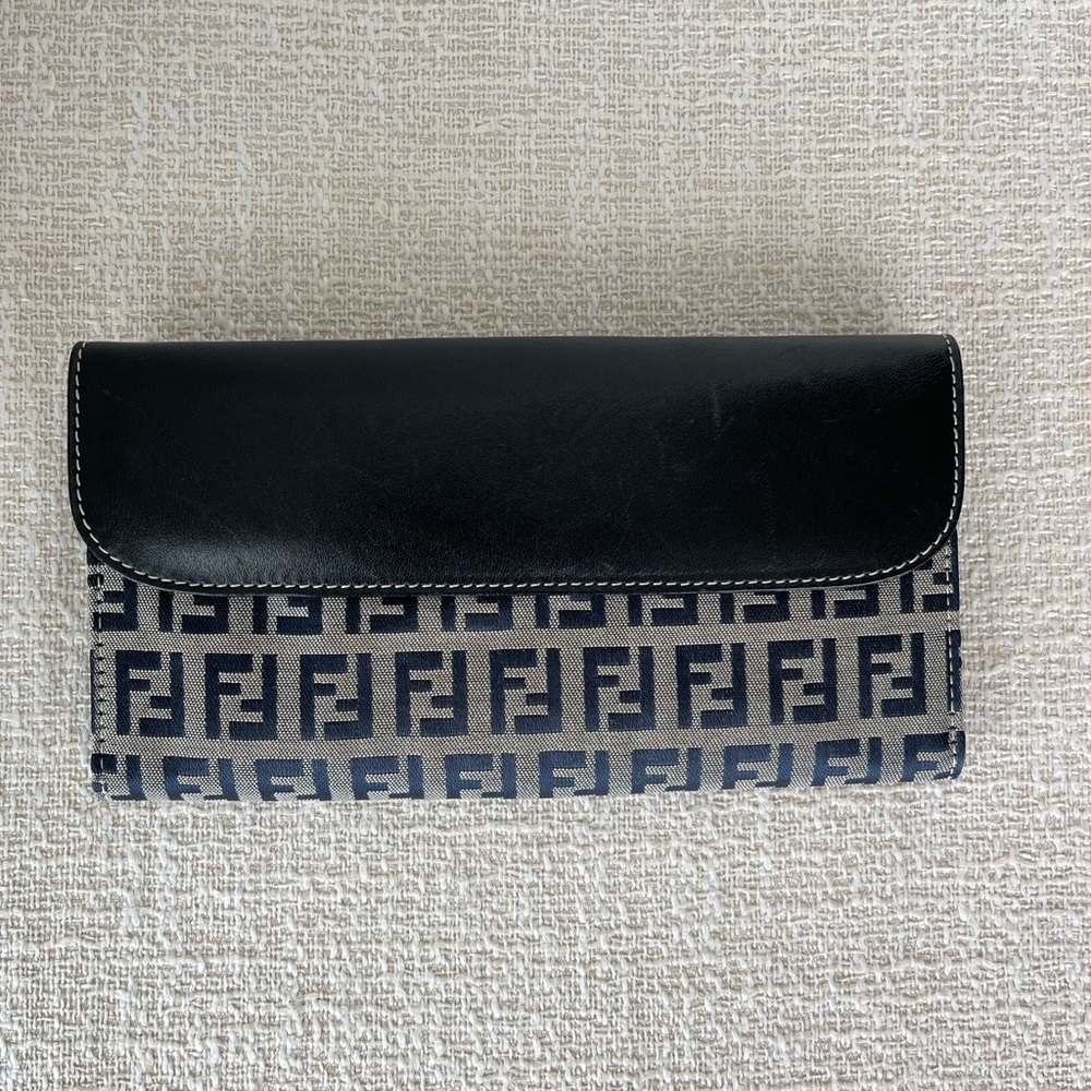 Fendi Navy and Beige Zucca Canvas Clutch with Black Leather Strap - Picture 2 of 11